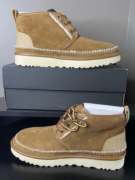 Ugg Australian Men’s Neumel Stitch Size 8 in Chestnut Color